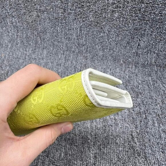 100% Authentic Gucci GG Trifold Wallet - Picture 5 of 12